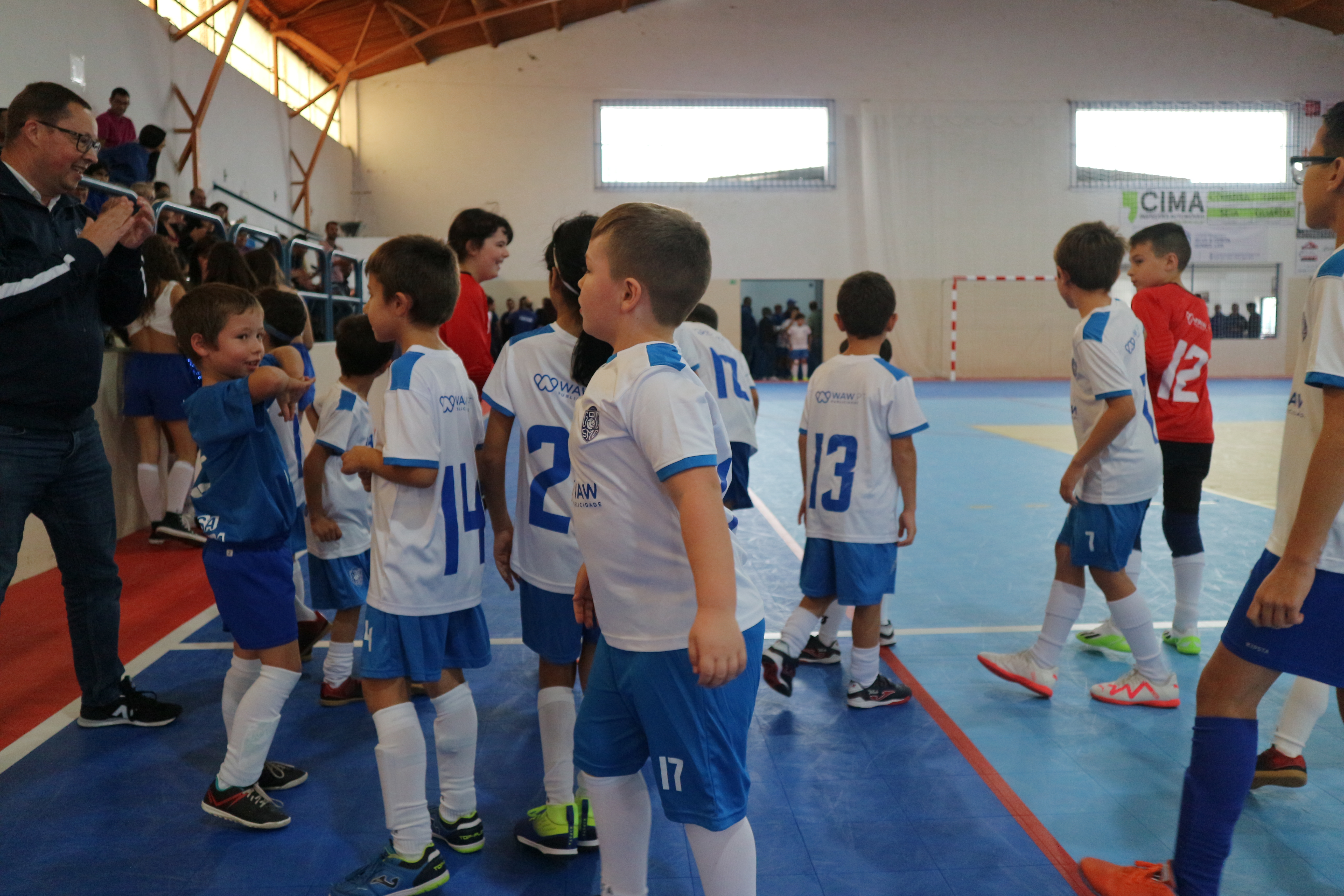 Jogo no pavilhão